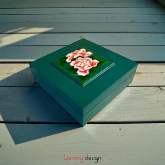 Square lacquer box with convex lid with hand-painted peony 25 cm ( different colors )